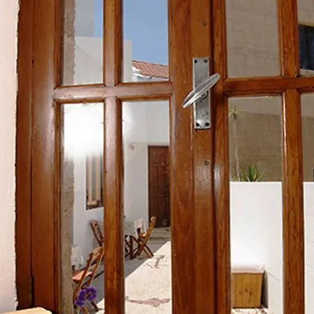 דירה Center לינדוס