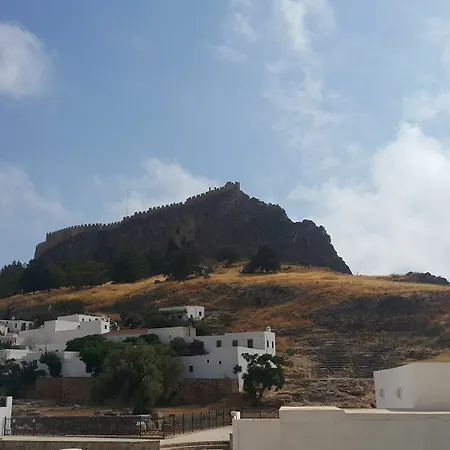 דירה Center *