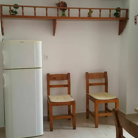 Center לינדוס